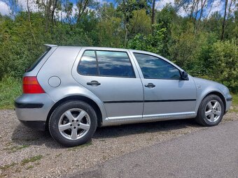 Volkswagen Golf - 3