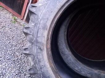 Zadné pneu na Zetor - 3