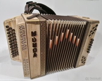 Heligónka Munda - 3