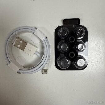   Apple Beats Powerbeats Pro – Black  - 3