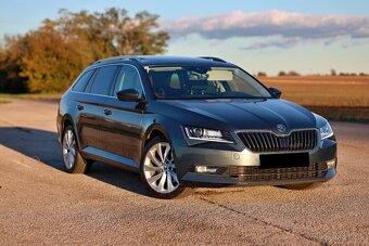 Superb Combi 2.0 TDI SCR Style DSG - 3