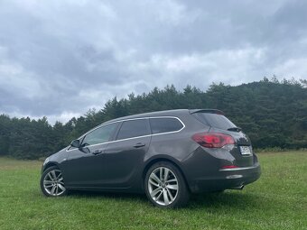 Opel Astra ST 1.6 Turbo 125Kw benzin - 3