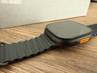 Apple Watch Ultra 3 GPS + Cellular 49mm čierny titán - 3