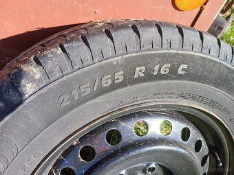 Predam zimne pneumatiky 215/65R16C - 3