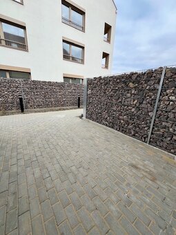 2-izb.byt SLNEČNÁ PLÁŇ, loggia, skolaudovaný - 3