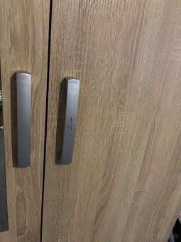 Predám šatníkovú skriňu Jysk - 3