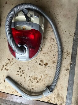 predam 4 ks domace vysavace - 3