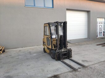 CAT GP15N, nosnosť 1,5 ton, kabína - 3