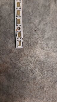 Samsung F4000 LED pás podsvietenia - 3