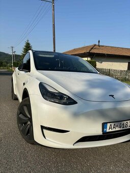 Tesla Model Y SUV 378kw Long Range, dual motor 4x4, 2022/08 - 3