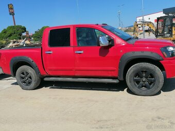 NISSAN TITAN V8 - 3
