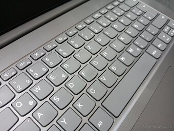 predám Lenovo V330 , Intel® Core™i5, 20gb ram , Win 11 - 3