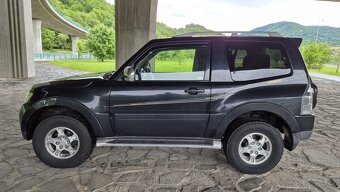 Predám Mitsubishi Pajero 4 - 3