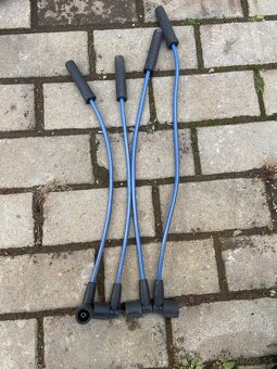 Lada Niva 1.7 sada zapalovacích káblov - 3