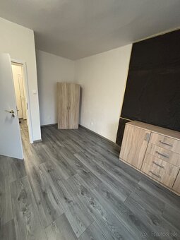 Moderný a priestranný 2izbový byt v rodinnom dome - 3