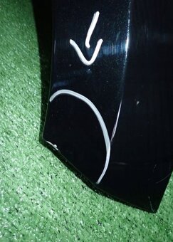 vw id3 blatník pravý - 3