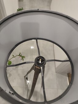 Predám stojacu lampu - 3