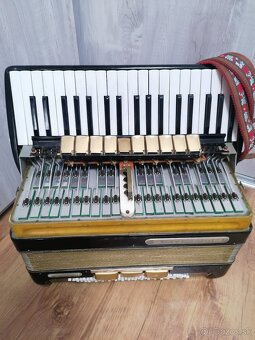 Melodia VI.-96 bas. - 3