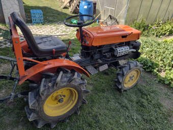 KUBOTA B 6000 - 3
