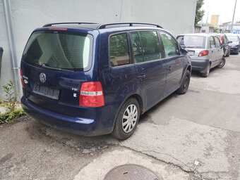 Predam VW Touran - 3