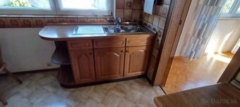 Velká kuchyně z masivu se spotřebiči, 4784 - 3