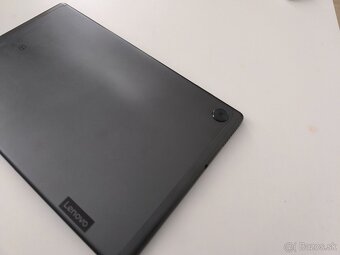 Lenovo M10 UHD Plus - 3