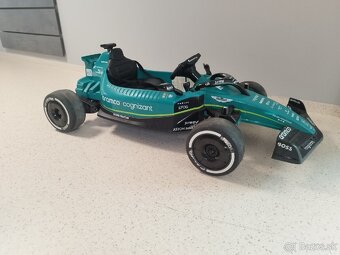 Detské elektrické autíčko Formula Aston Martin - 3