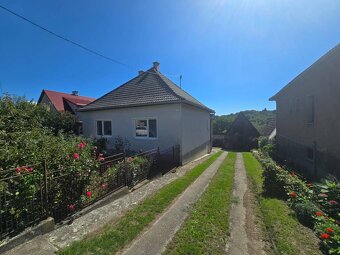 NA PREDAJ - 4 izbový Rodinný dom - 3