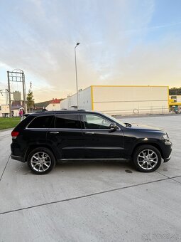 Jeep Grand Cherokee 3.0L Summit - 3