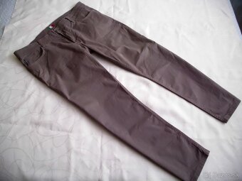 Armani  pánske rifl. nohavice  s elastanom   XL 38/34 - 3