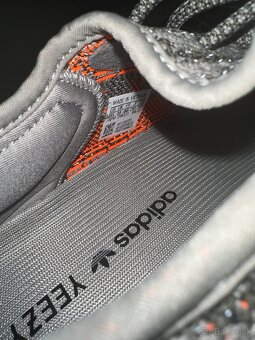 Adidas YEEZY Boost 350 V2 "Beluga Reflective"  veľkosť 46 - 3