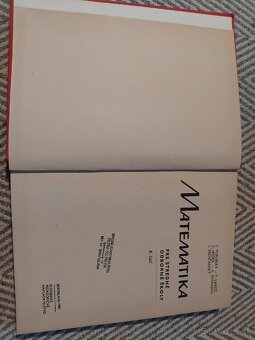 Stara učebnica z Matematiky - 3
