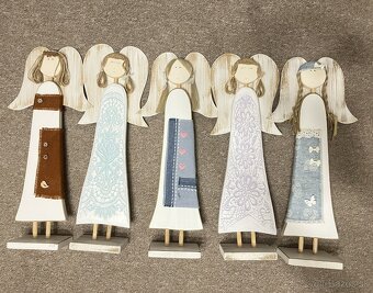 Dekorácia Drevený anjel - 3