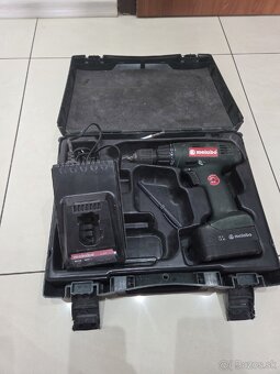 aku skrutkovac + vrtacka METABO - 3