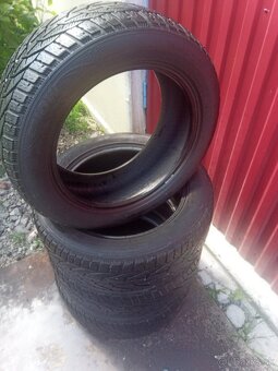 Predám 4ks zimné pneu.205/55R16 Sebring Dezén 5,1mm - 3