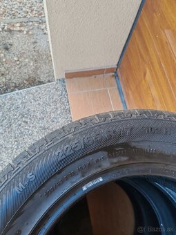 Barum 225/65R17 - 3