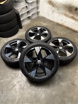 Nepoužitá zimná sada 5x108 R20 , 245/40/20 Volvo EX30 - 3