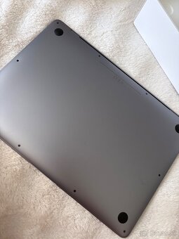 Predám MacBook Air 13 M1 (2020) - 3