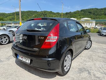 Hyundai i30 CW 1.6 CRDi -Len 142tis. KM- 116k Comfort - 3