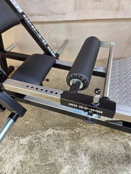 Hip thrust machine - 3
