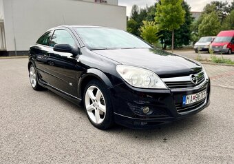 Opel Astra GTC 1.6 benzín 2009, OPC line, Slovenské - 3