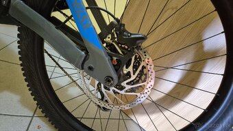 Predam Shimano kolesa s kotúčmi a plášťami-Mullet. - 3
