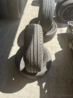 215/70 R15 - 3