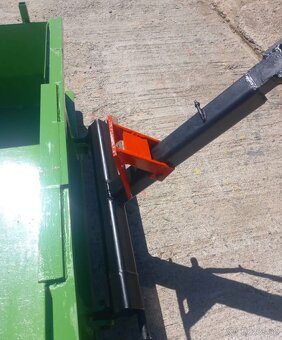 Bedna za traktor výklopna - 3