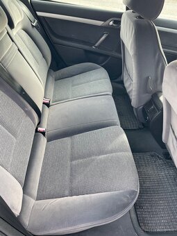 Peugeot 407 - 3