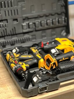 4v1 AKU SET Naradia + 3x 5.0aH Batérie - 3