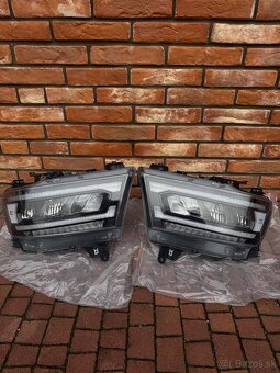 Svetla Dodge Ram 1500 2019-2022 - 3