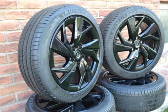 5x108 R17 Letna sada Opel Astra L + 225/45 R17 Michelin - 3