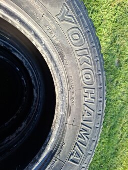 Yokohama geolander A/T 245/70 R16 - 3