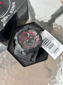 Casio G-Shock GA-700 - 3